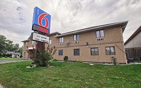 Motel 6 Windsor Ontario